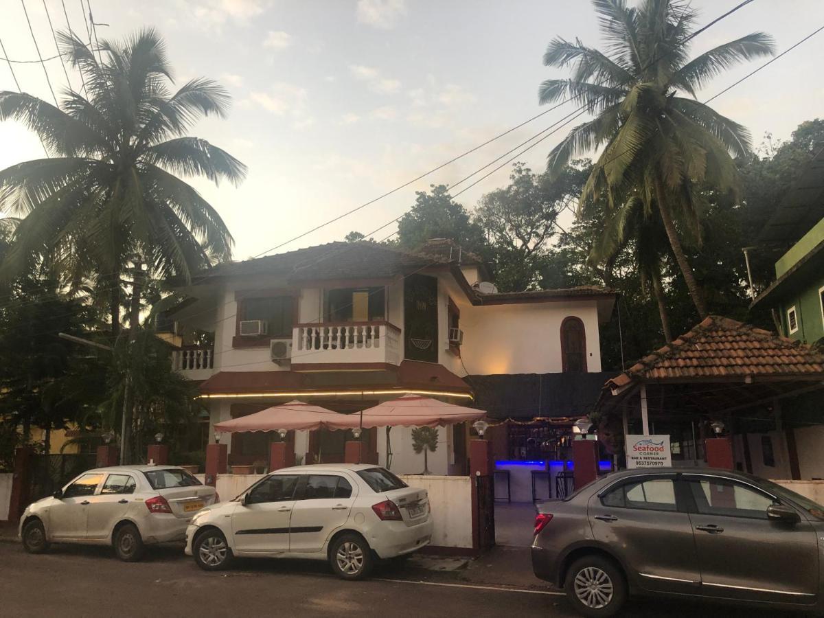 Big Daddy'S Inn แคนโดลิม ภายนอก รูปภาพ
