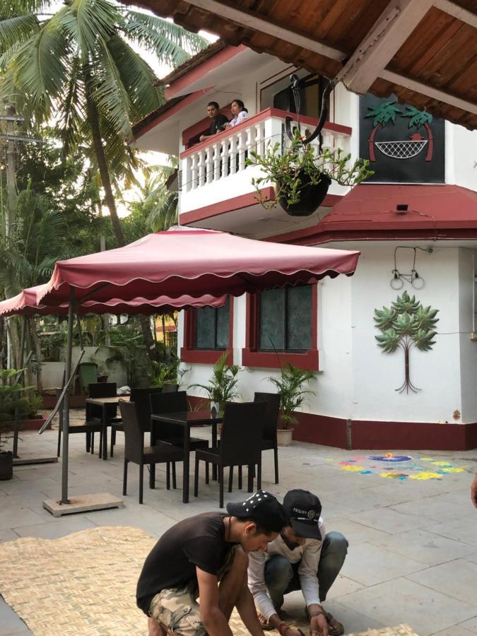 Big Daddy'S Inn แคนโดลิม ภายนอก รูปภาพ